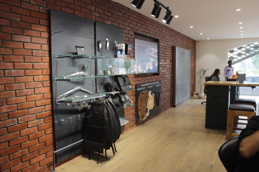 pramana-design-studio-mg-motors-3s-facility-noida-portfilo-image-6